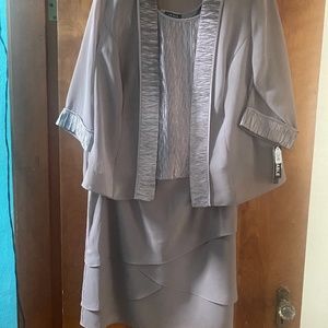 3 piece Mother of the Bride/Groom dress.
